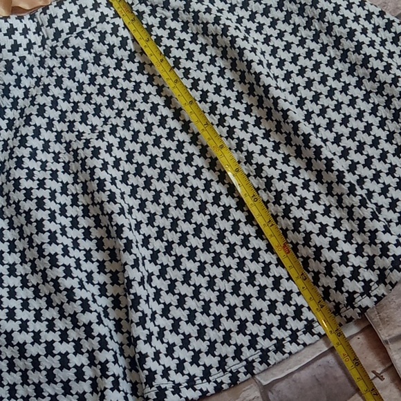 Rue 21 skirt - Picture 4 of 9